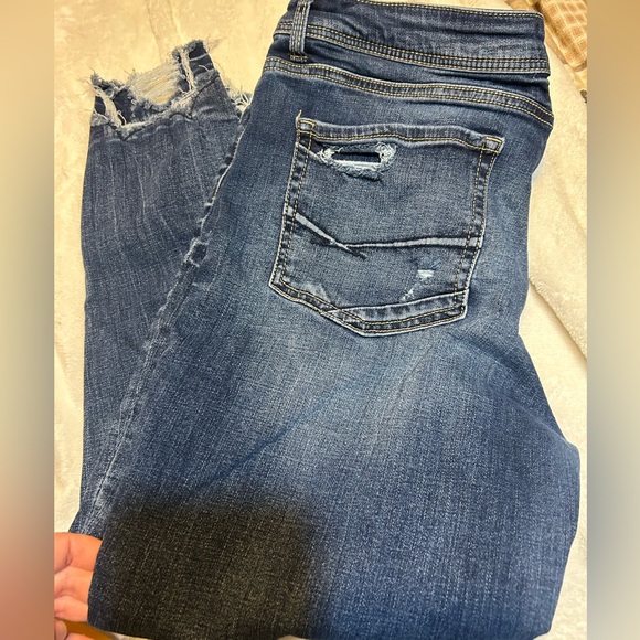 Buckle Distressed Ankle Jeans in Deep Blue - Picture 1 of 1